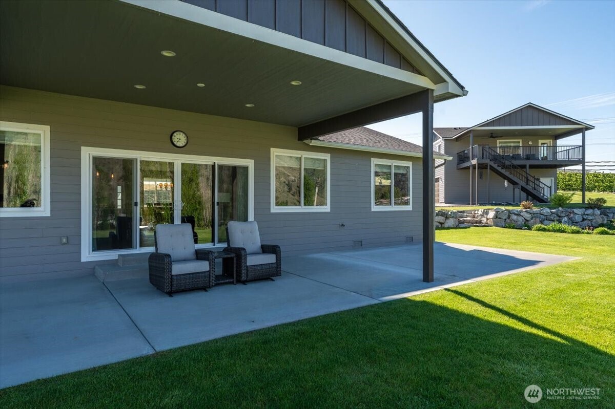 80 Barber Road , Orondo, WA 98843