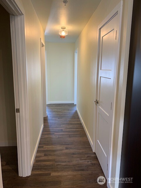 120 Corrin Avenue NW, Orting, WA 98360-8503