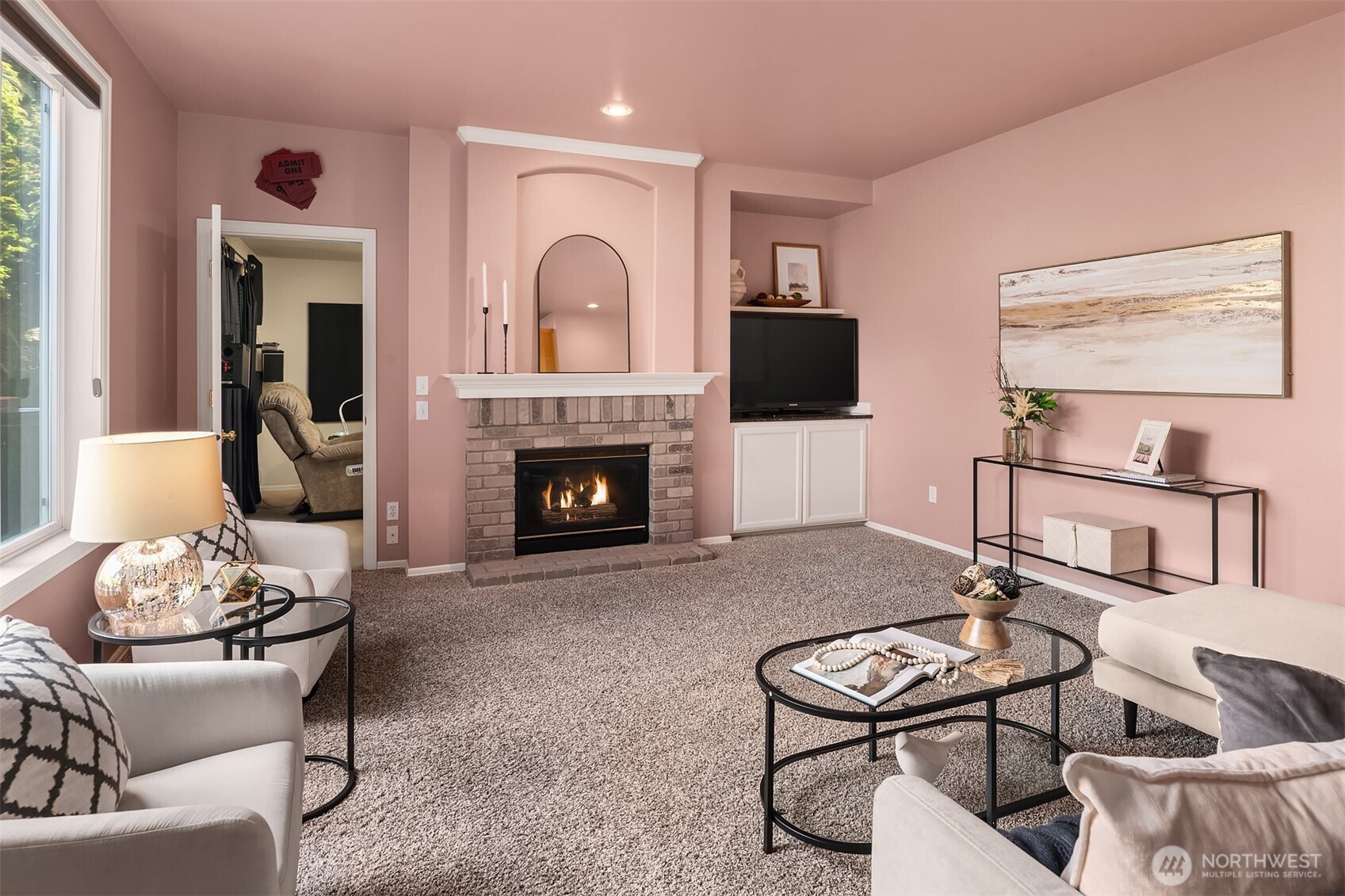 6336 126th Street SW, Mukilteo, WA 98275-5582