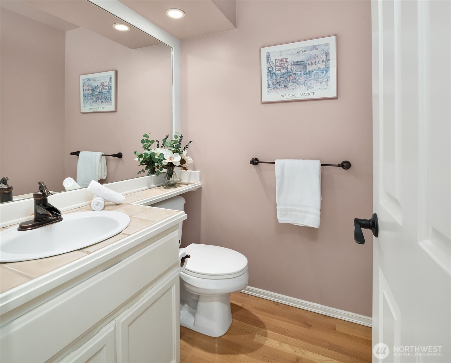 6336 126th Street SW, Mukilteo, WA 98275-5582
