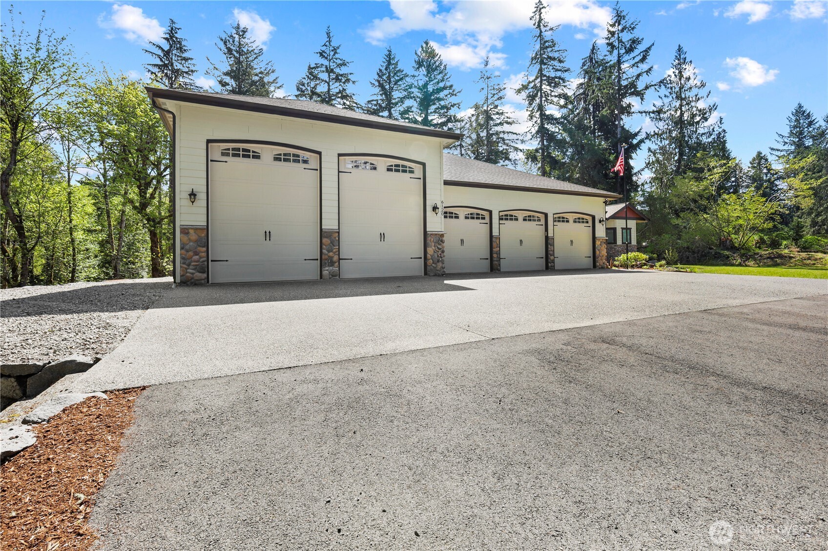 6120 Lake St Clair SE, Olympia, WA 98513