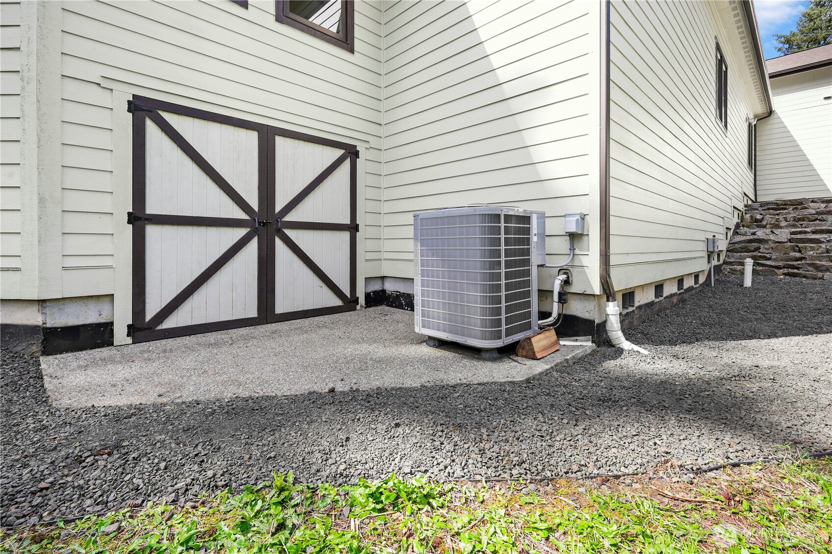 6120 Lake St Clair SE, Olympia, WA 98513