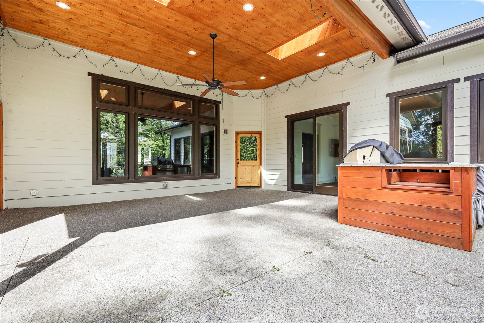 6120 Lake St Clair SE, Olympia, WA 98513