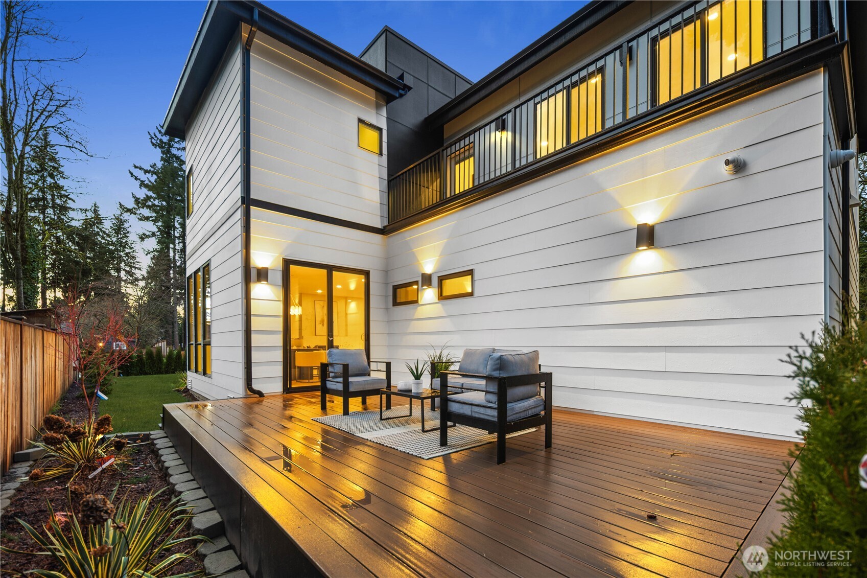 10416 130th Avenue NE, Kirkland, WA 98033