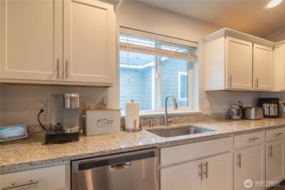 123 E 9th Avenue #29, Moses Lake, WA 98837 - Photo 6