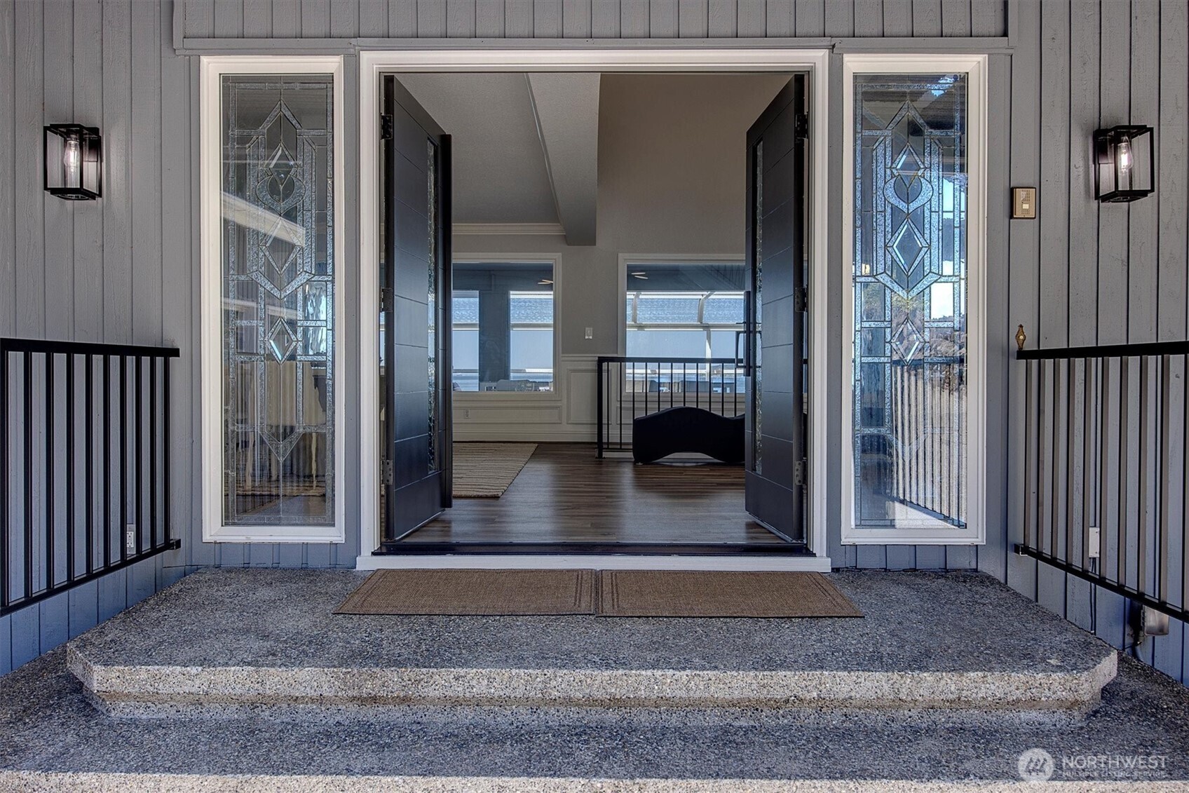 8001 Talbot Road , Edmonds, WA 98026-5040