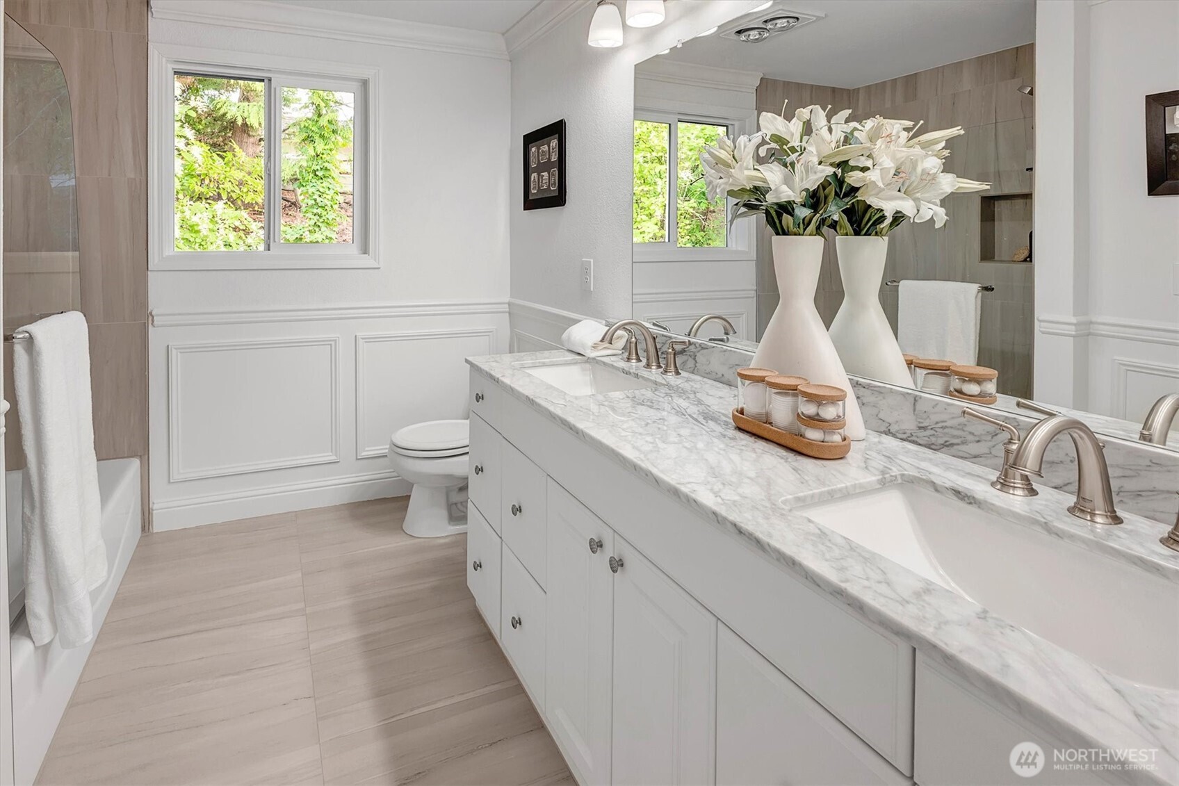 8001 Talbot Road , Edmonds, WA 98026-5040