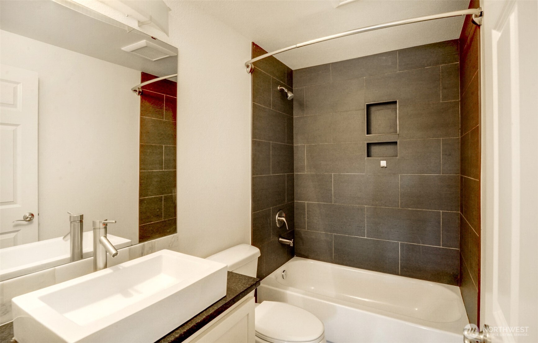 15214 NE 8th Street #G18, Bellevue, WA 98007