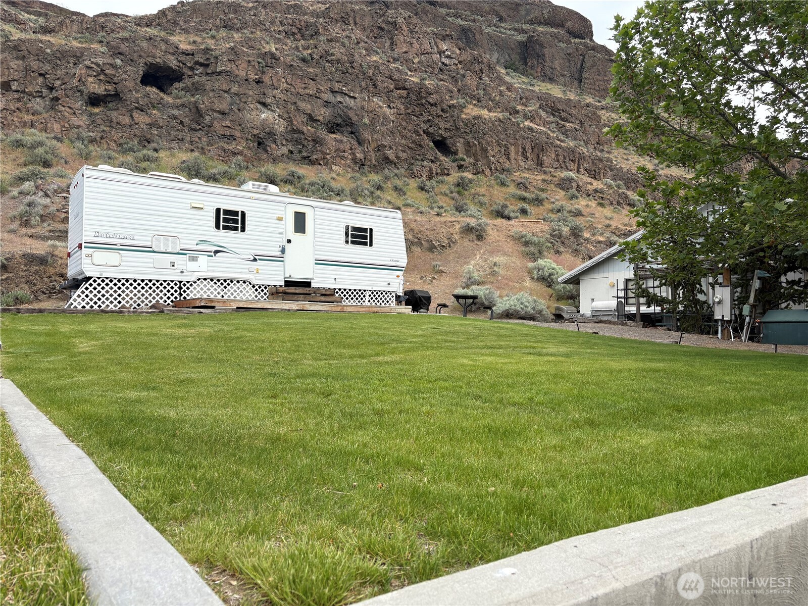 737 SW Section Avenue , Quincy, WA 98848