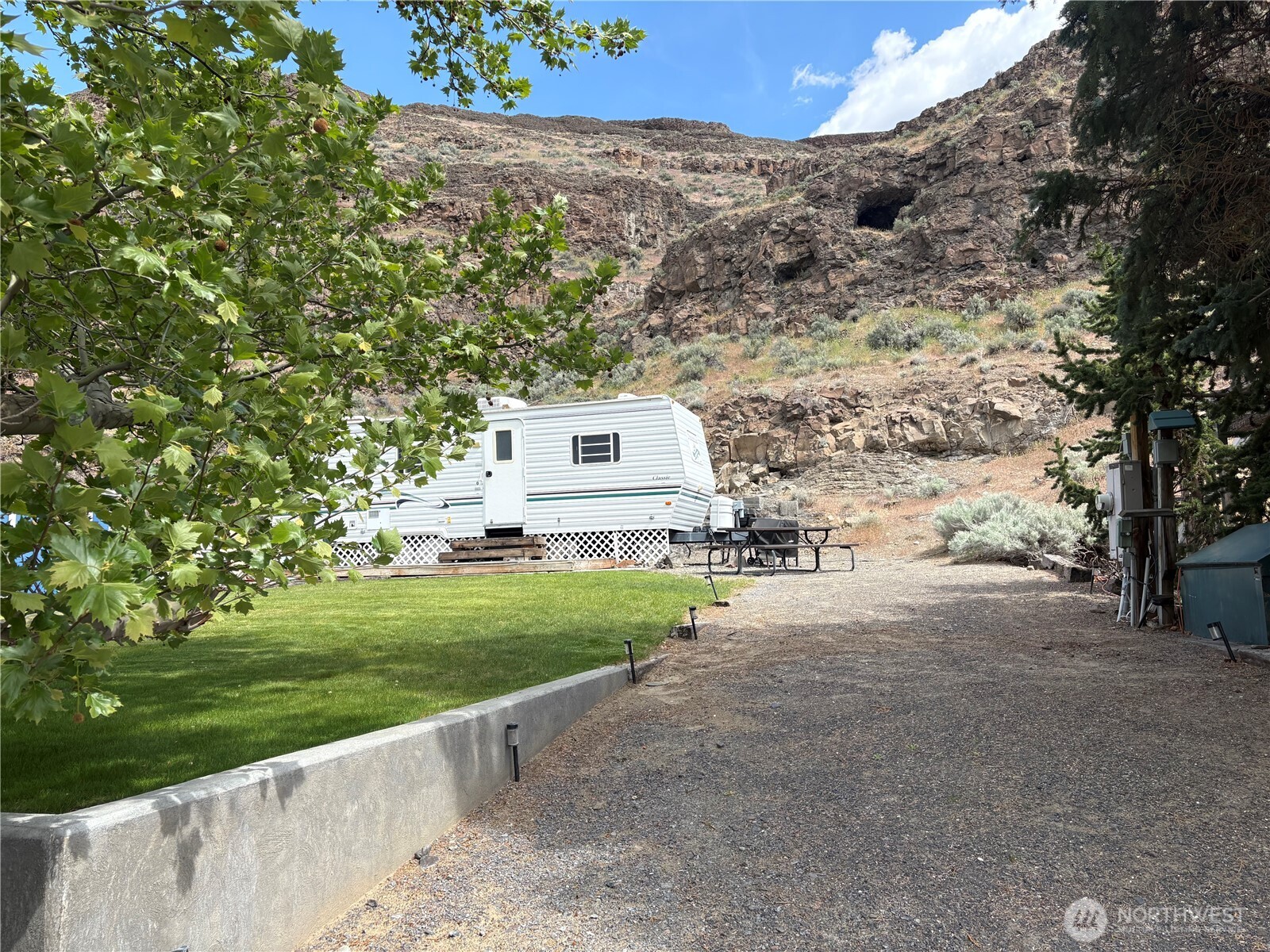 737 SW Section Avenue , Quincy, WA 98848