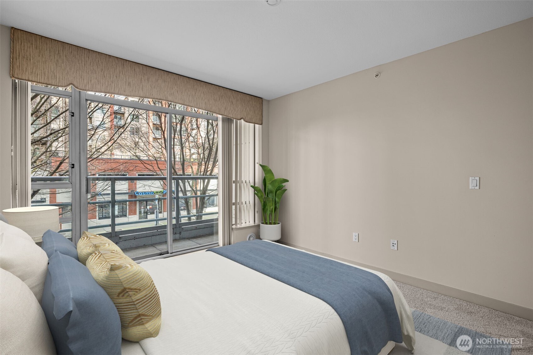 2929 1st Avenue #205, Seattle, WA 98121