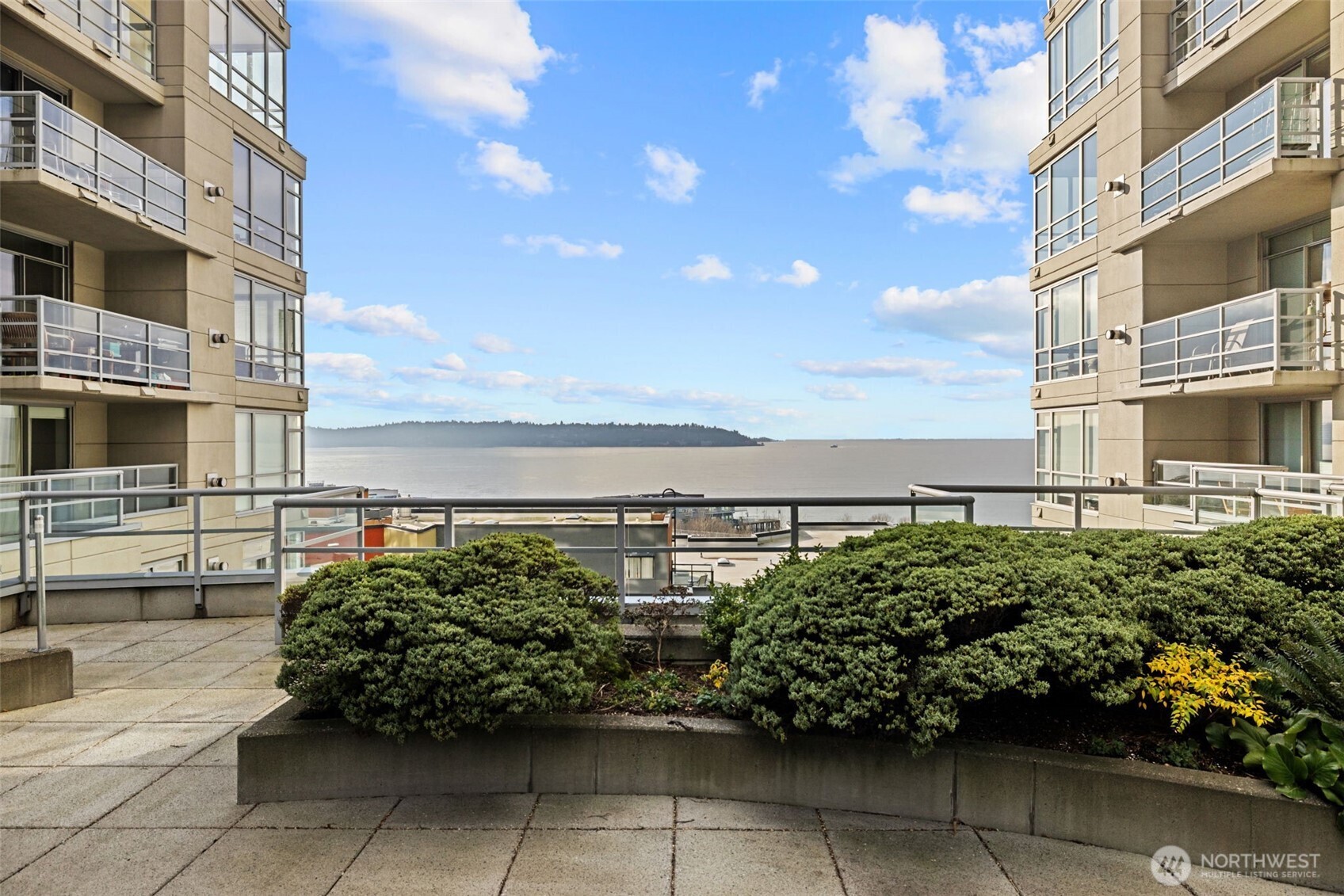 2929 1st Avenue #205, Seattle, WA 98121