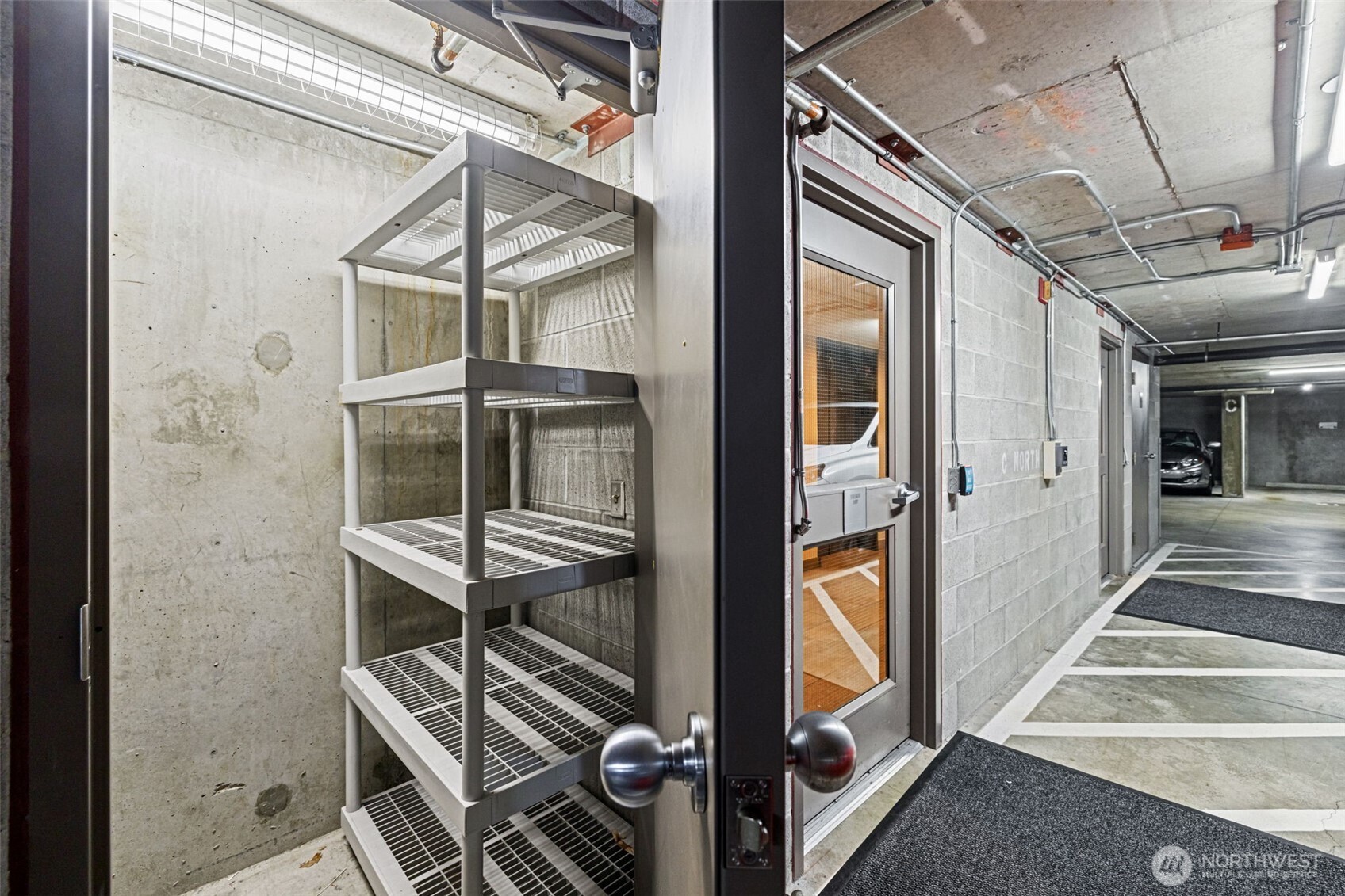 2929 1st Avenue #205, Seattle, WA 98121