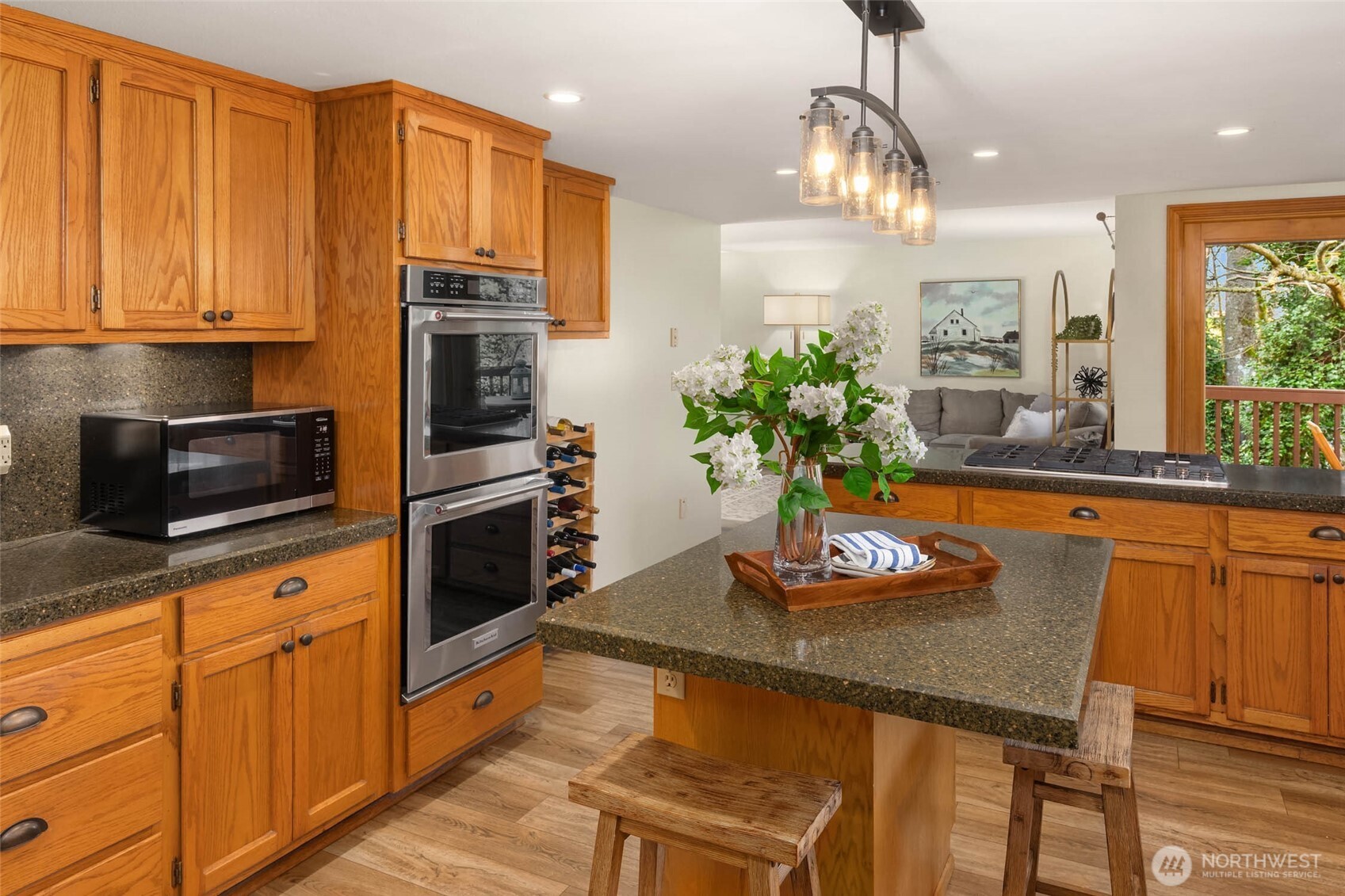 11925 Maplewood Avenue , Edmonds, WA 98026