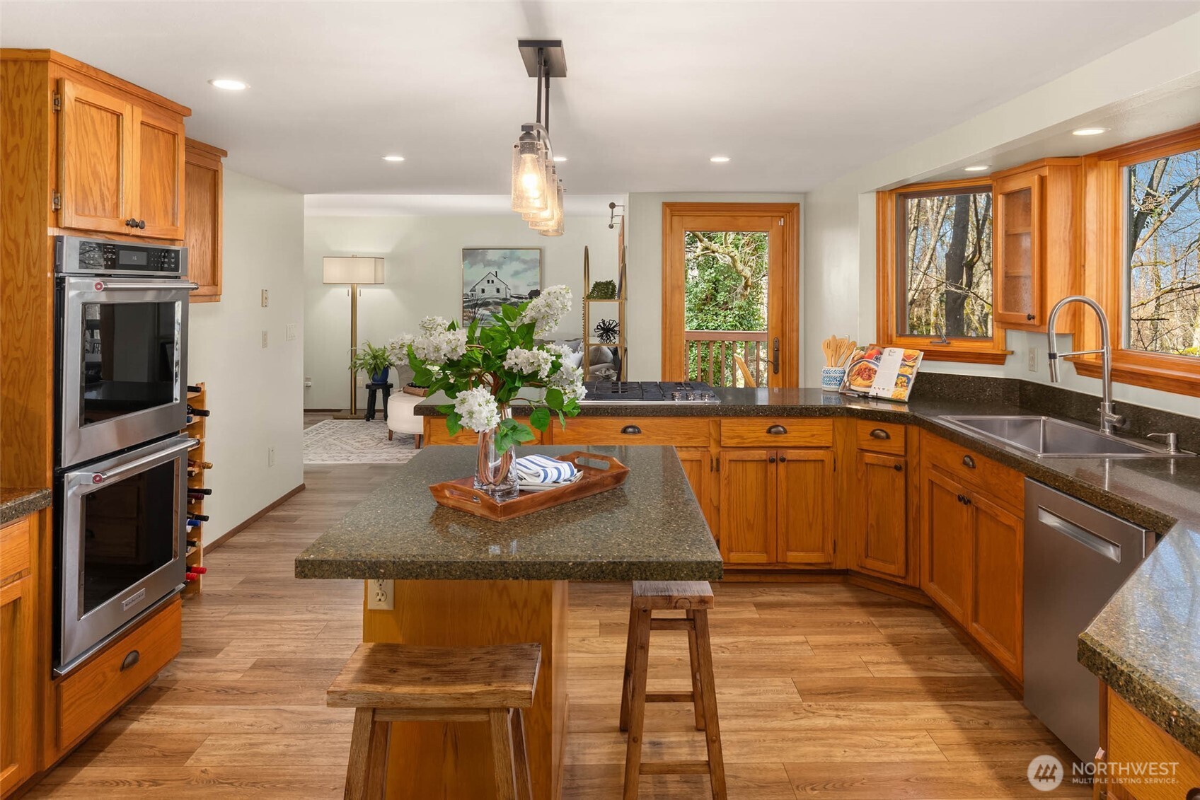 11925 Maplewood Avenue , Edmonds, WA 98026