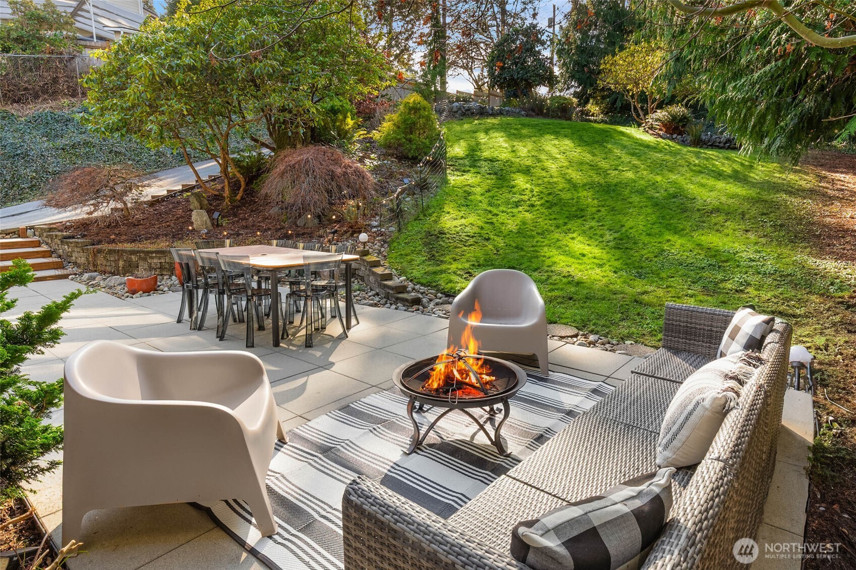 11925 Maplewood Avenue , Edmonds, WA 98026