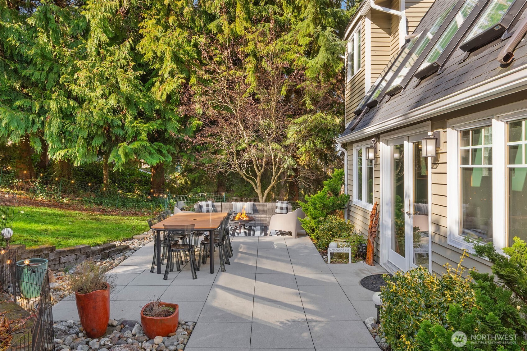 11925 Maplewood Avenue , Edmonds, WA 98026