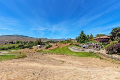 443 W Rolling Hills Lane , Wenatchee, WA 98801 - Photo 1