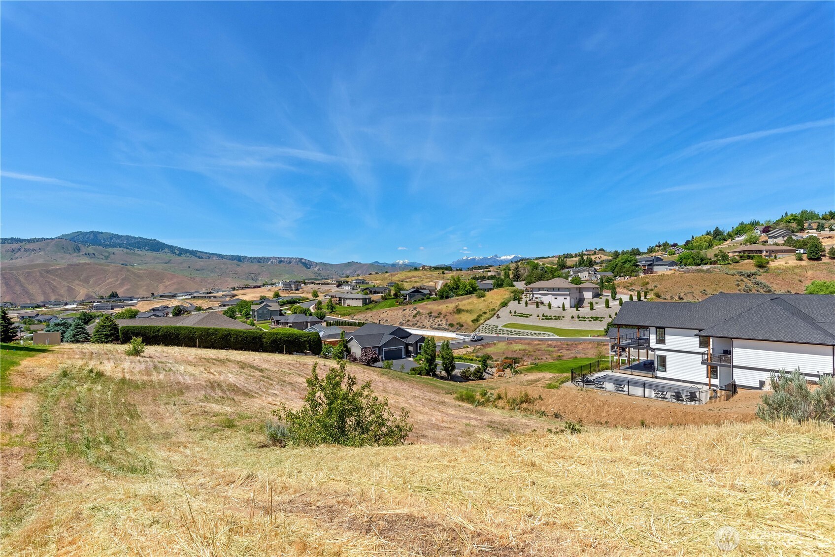 443 W Rolling Hills Lane , Wenatchee, WA 98801