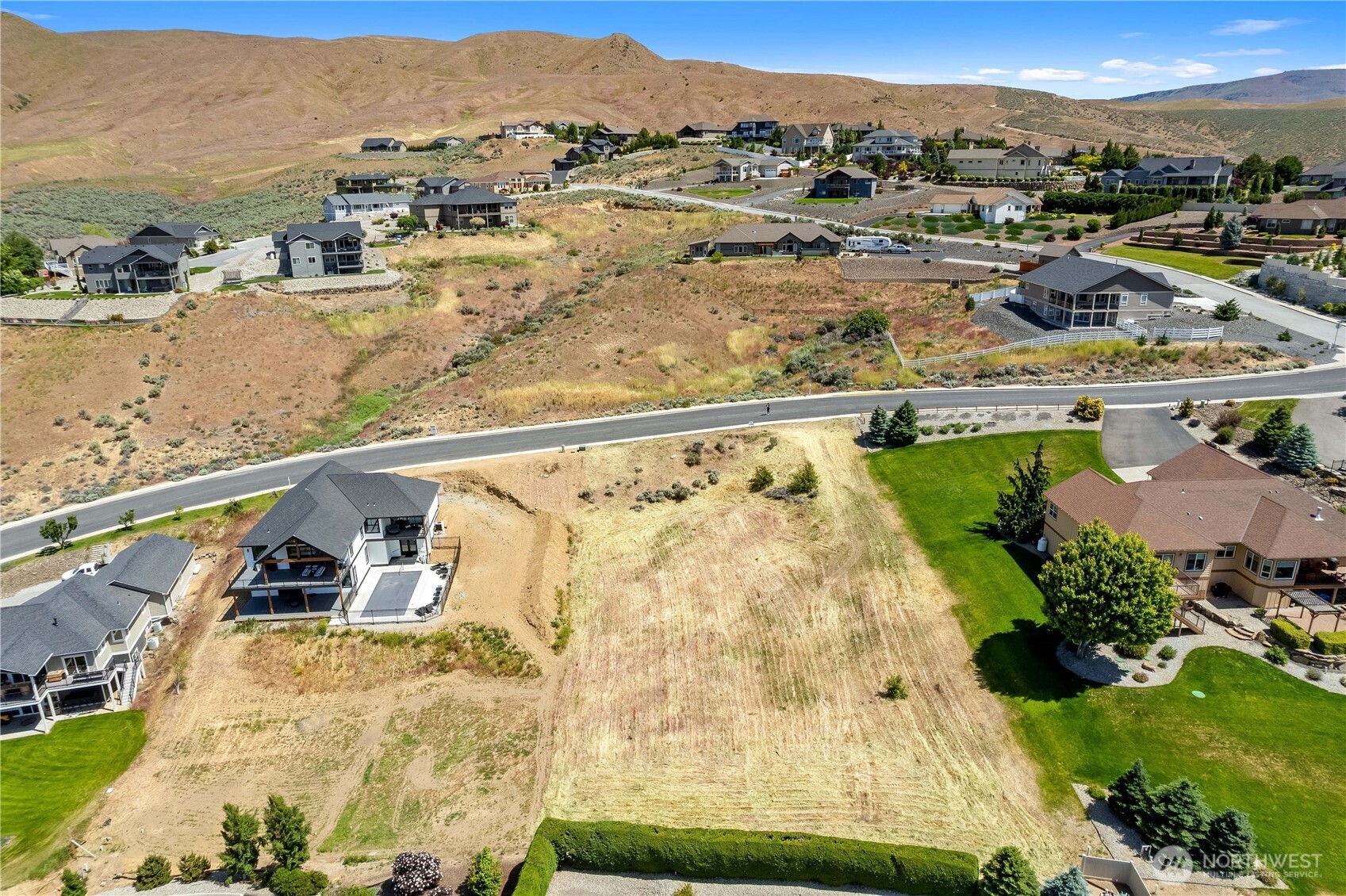 443 W Rolling Hills Lane , Wenatchee, WA 98801