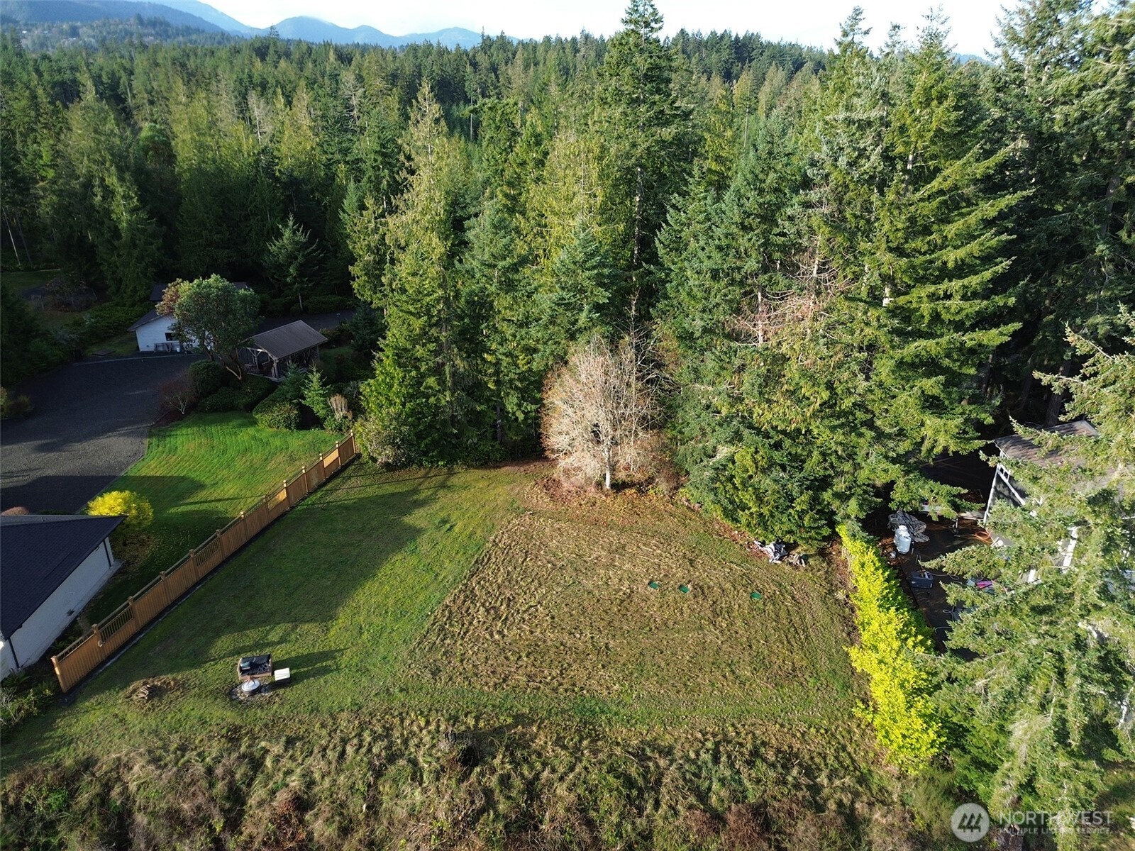 714 Hunt Road , Port Angeles, WA 98363