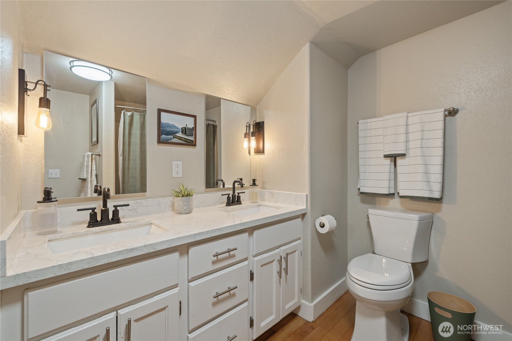 214 Adams Avenue S, Eatonville, WA 98328