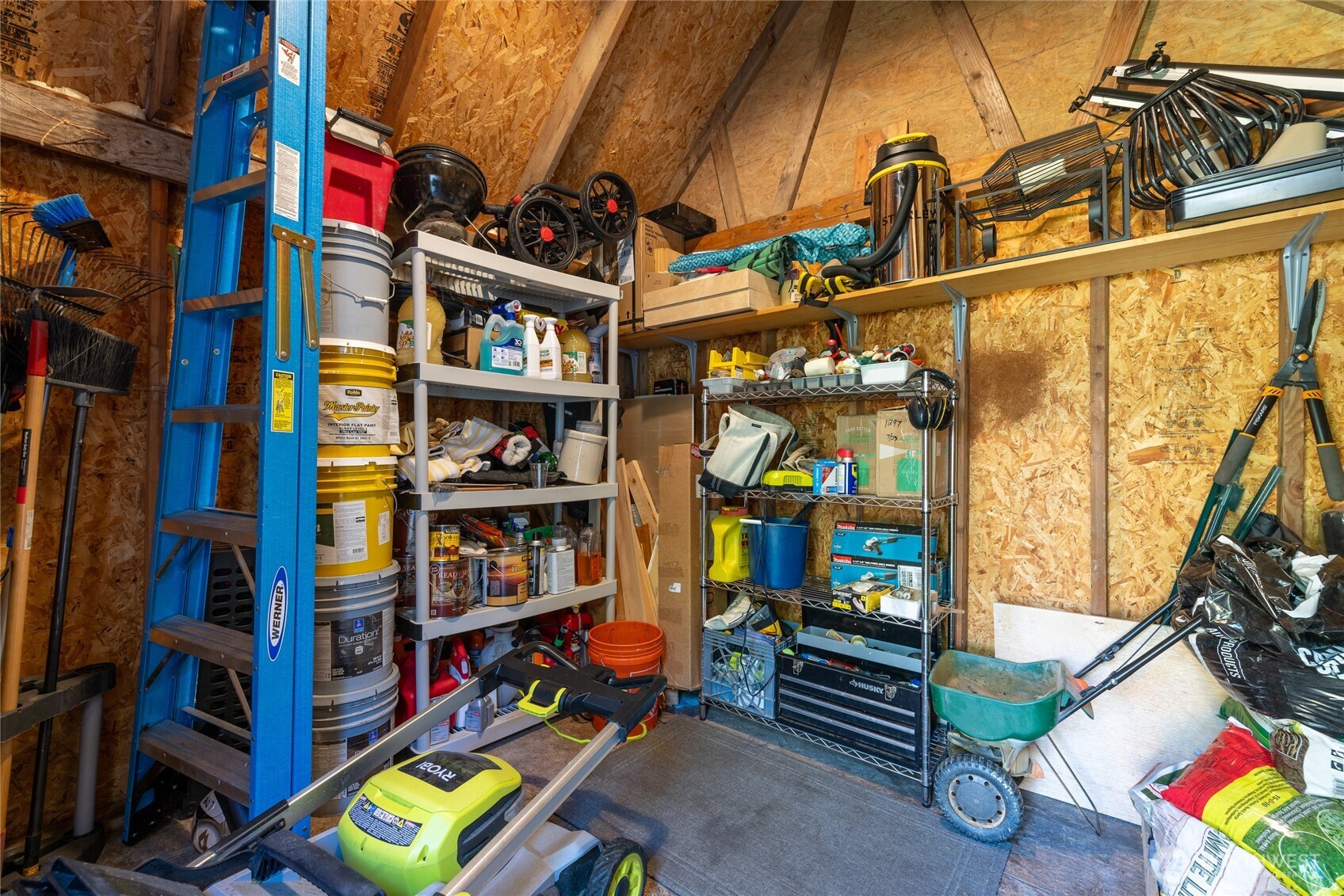214 Adams Avenue S, Eatonville, WA 98328