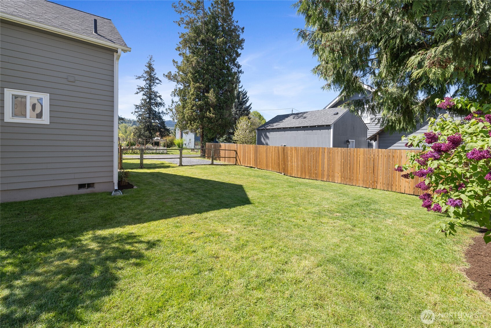 214 Adams Avenue S, Eatonville, WA 98328