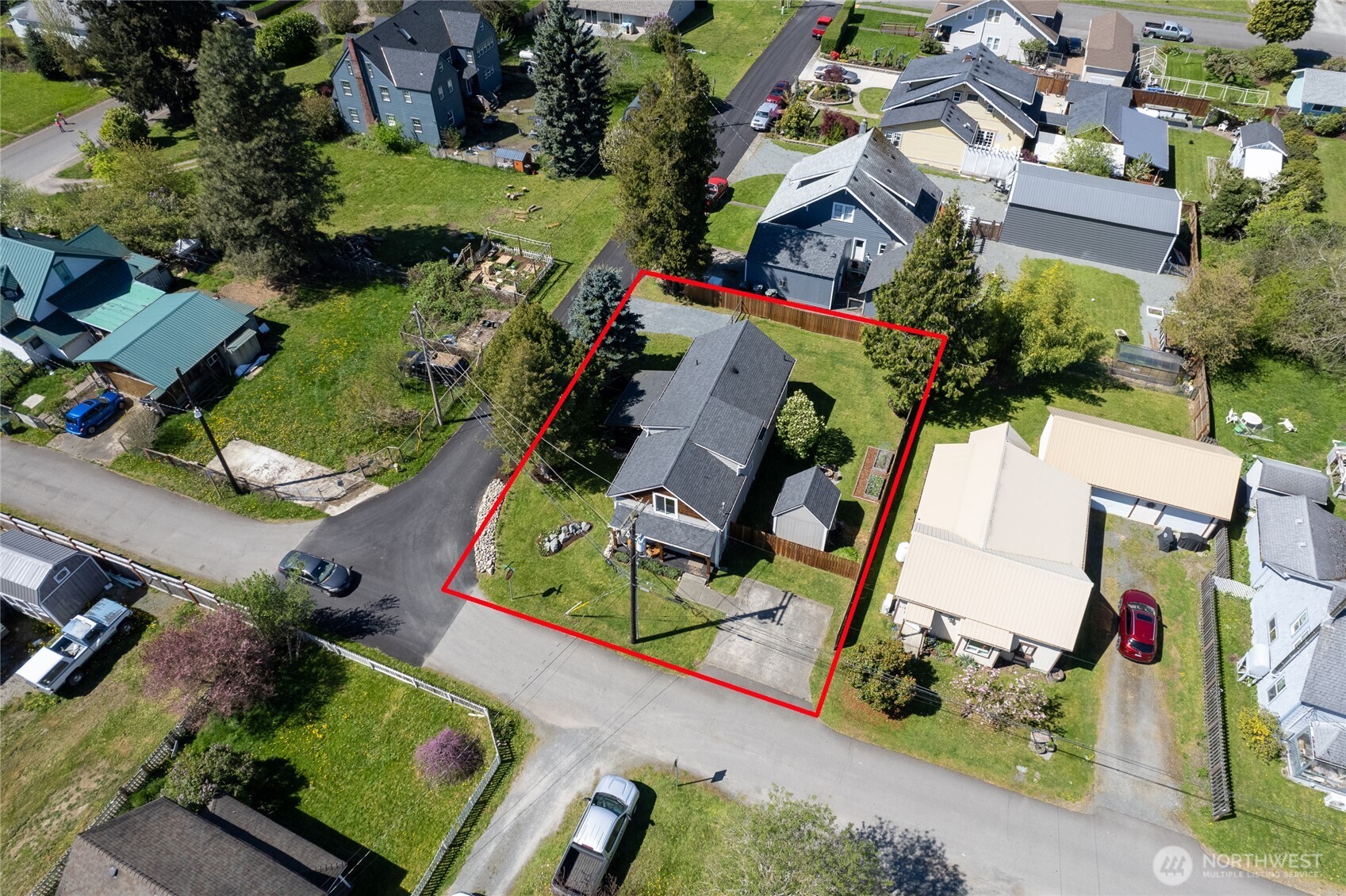 214 Adams Avenue S, Eatonville, WA 98328