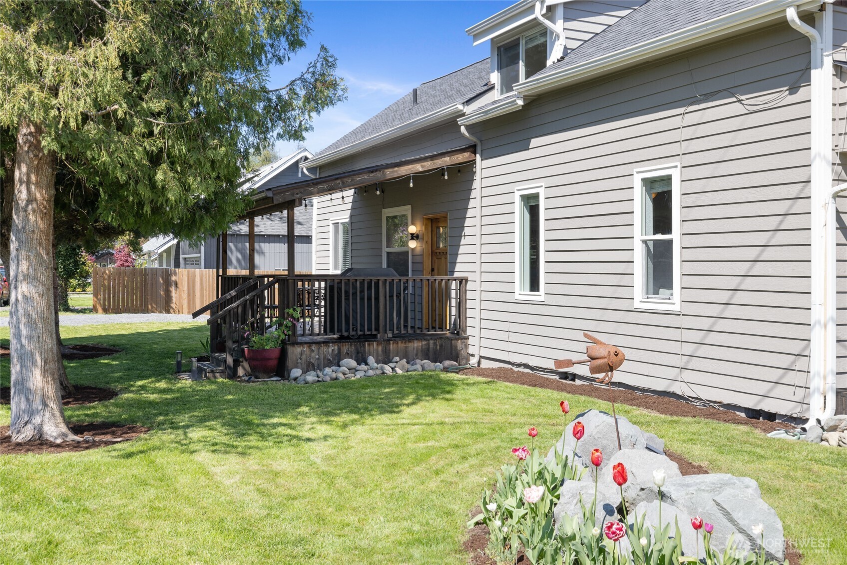 214 Adams Avenue S, Eatonville, WA 98328