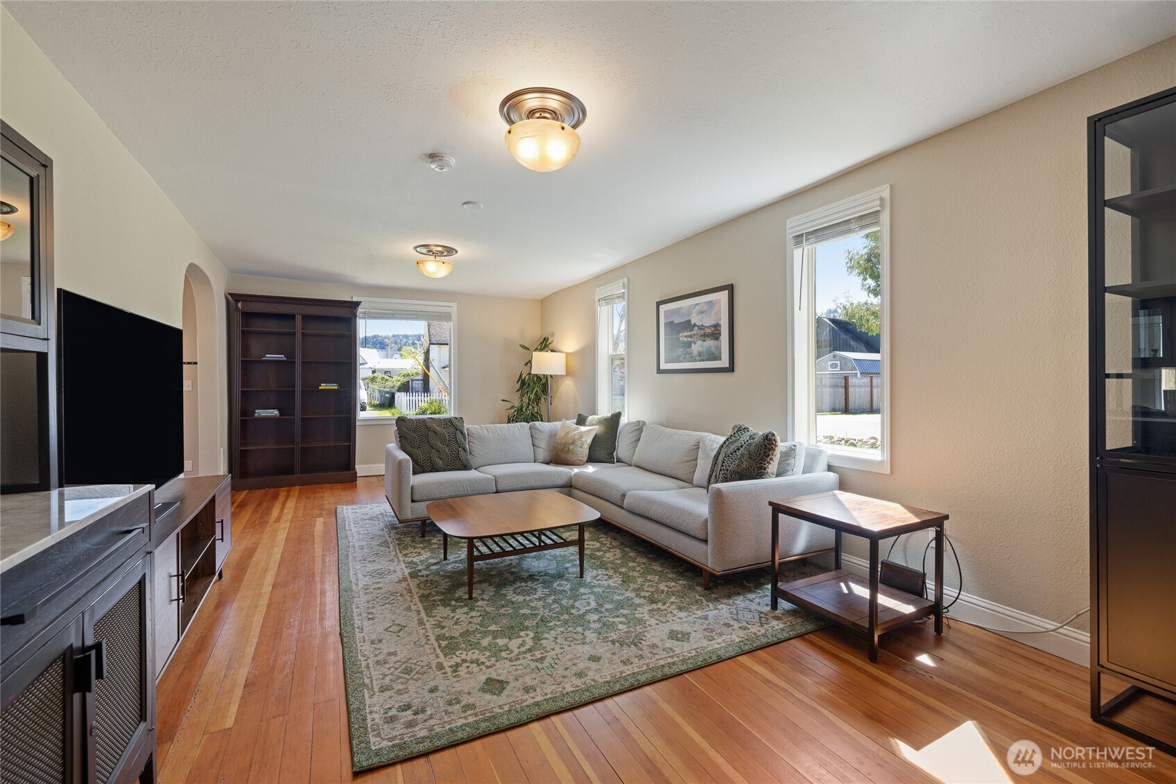 214 Adams Avenue S, Eatonville, WA 98328