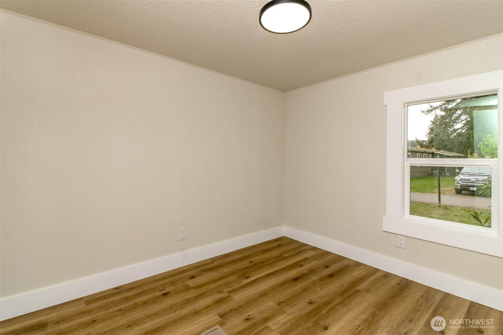 8915 226th #19, Graham, WA 98338