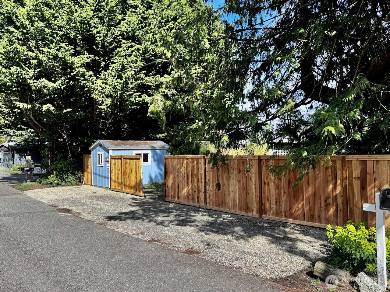18616 Angeline Avenue NE, Suquamish, WA 98392