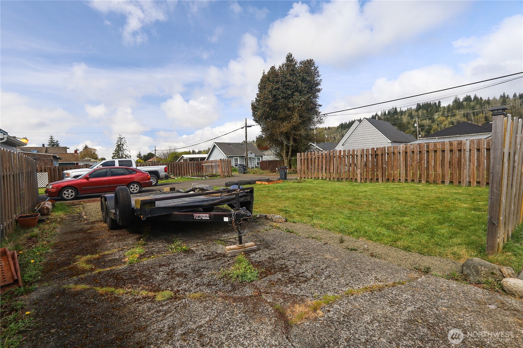 2835 Pacific Avenue , Hoquiam, WA 98550