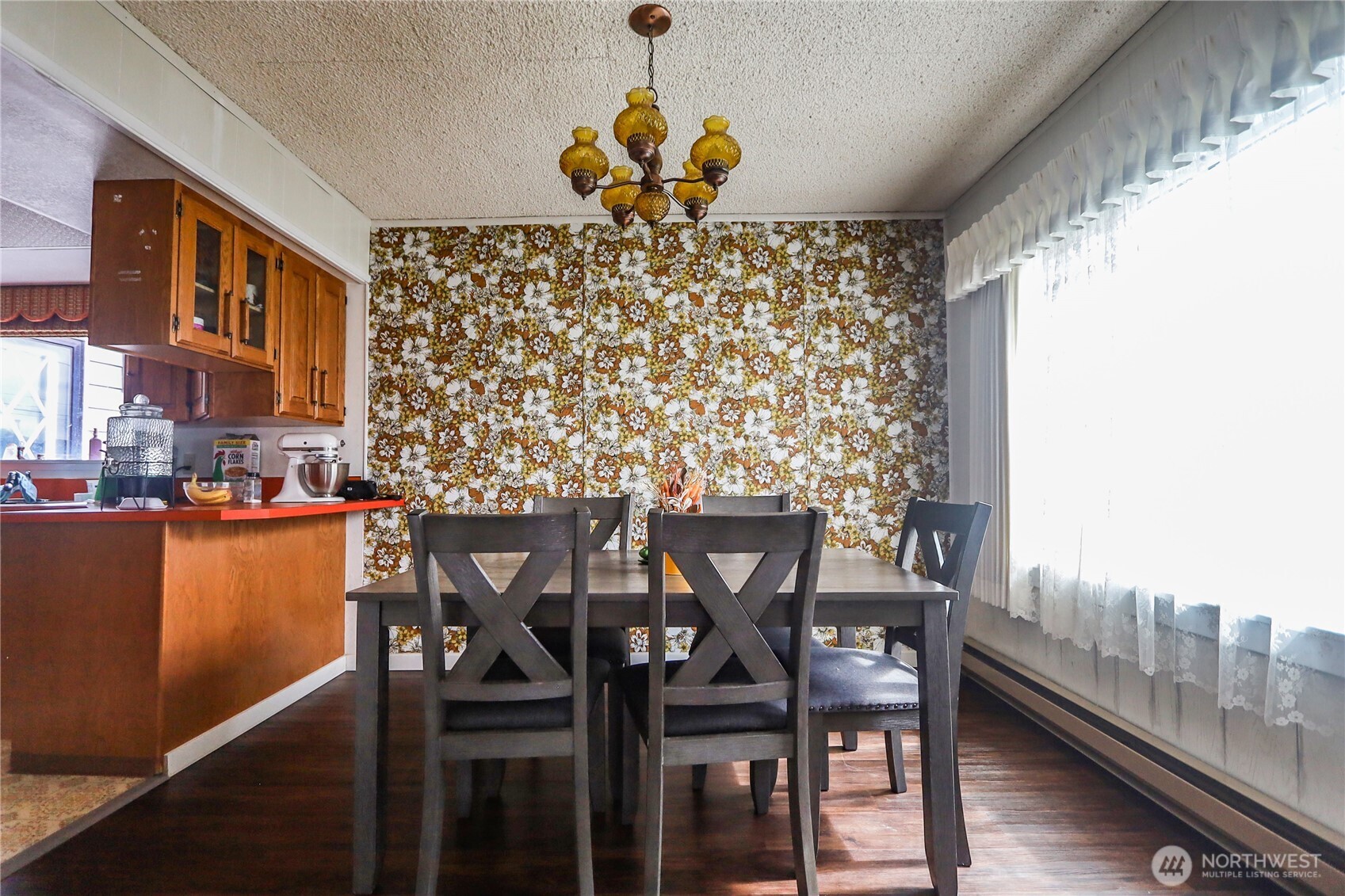 2835 Pacific Avenue , Hoquiam, WA 98550