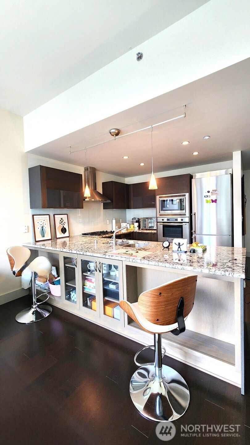 737 Olive Way #2503, Seattle, WA 98101