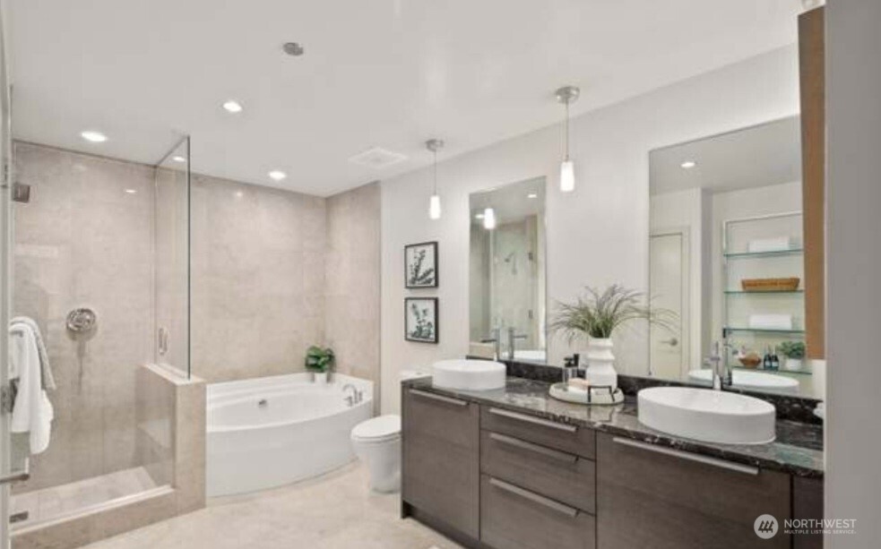 737 Olive Way #2503, Seattle, WA 98101