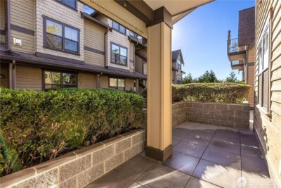 303 Bellevue Way SE, Bellevue, WA 98004 - Photo 15