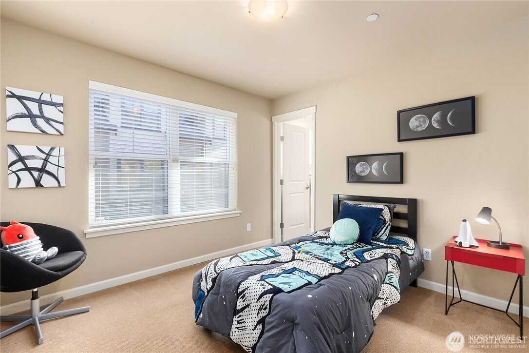 303 Bellevue Way SE, Bellevue, WA 98004