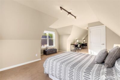 303 Bellevue Way SE, Bellevue, WA 98004 - Photo 19
