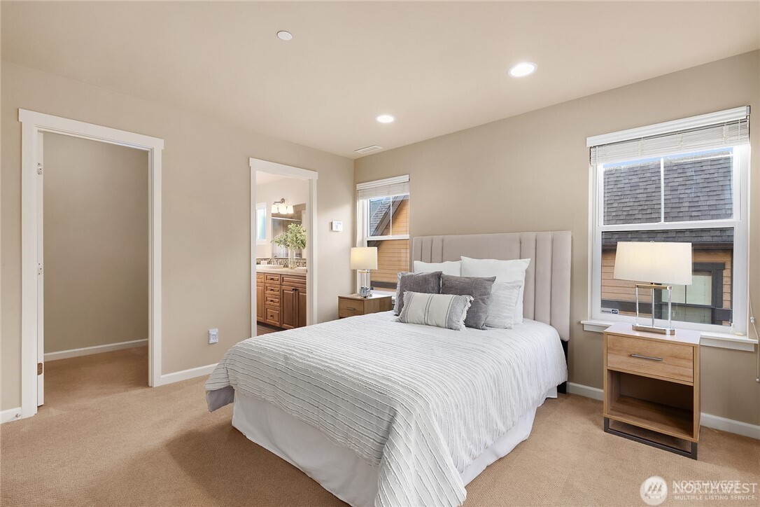 303 Bellevue Way SE, Bellevue, WA 98004
