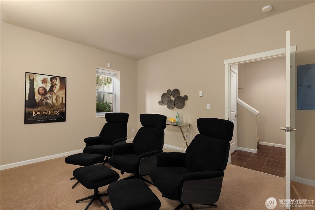 303 Bellevue Way SE, Bellevue, WA 98004