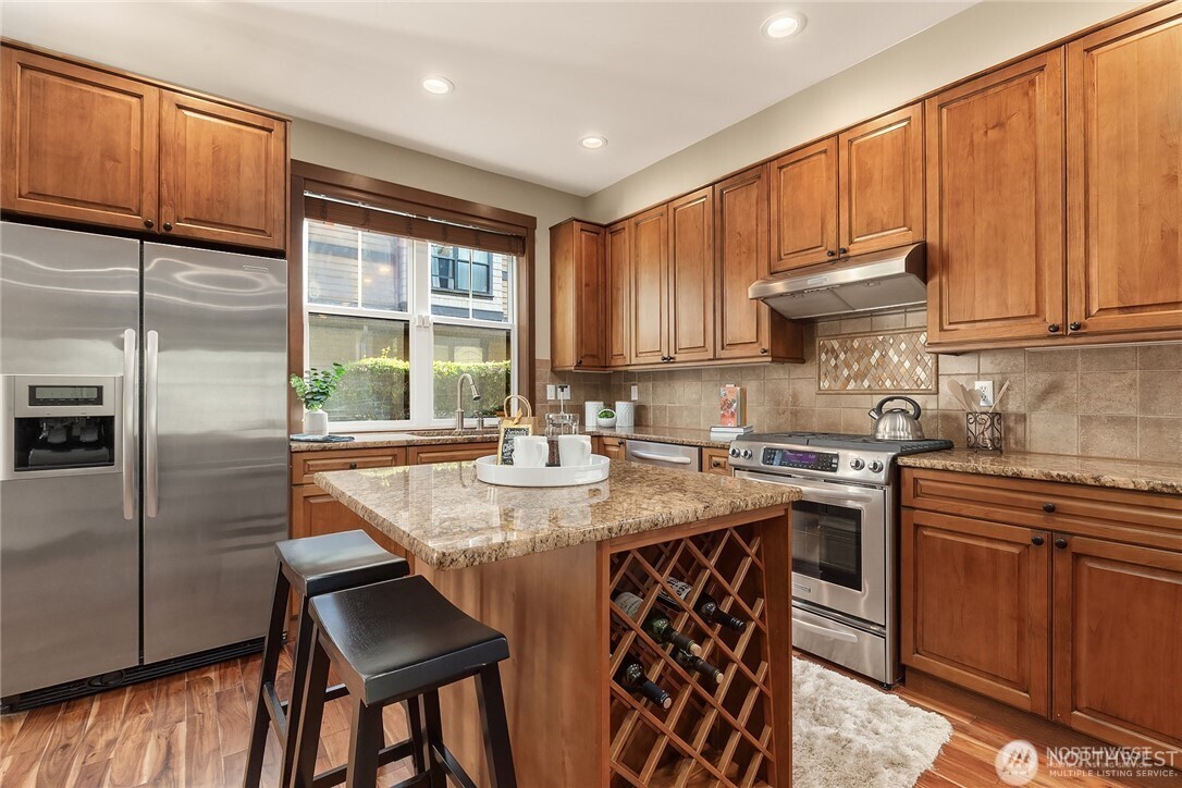 303 Bellevue Way SE, Bellevue, WA 98004