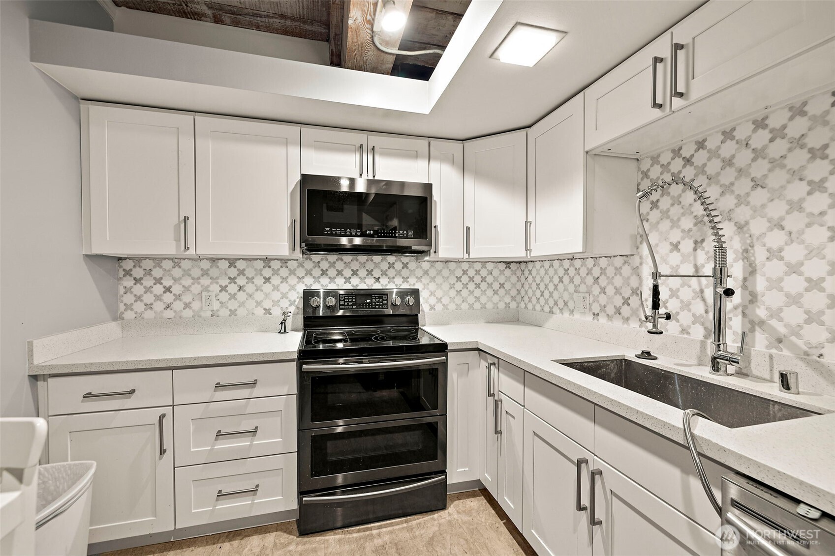 1507 Western Avenue #R203, Seattle, WA 98101