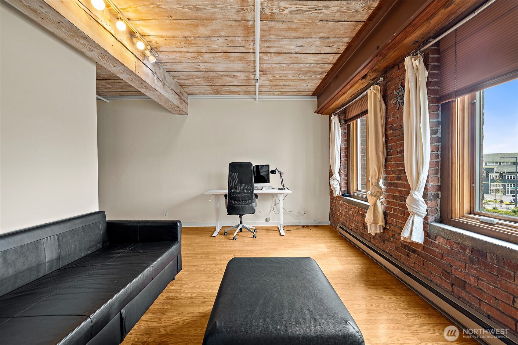 1507 Western Avenue #R203, Seattle, WA 98101