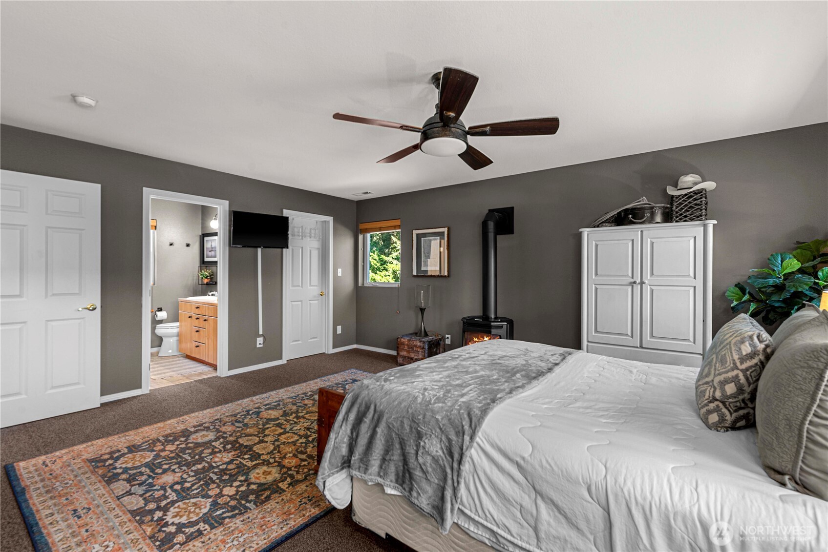 17558 River Road , Leavenworth, WA 98826