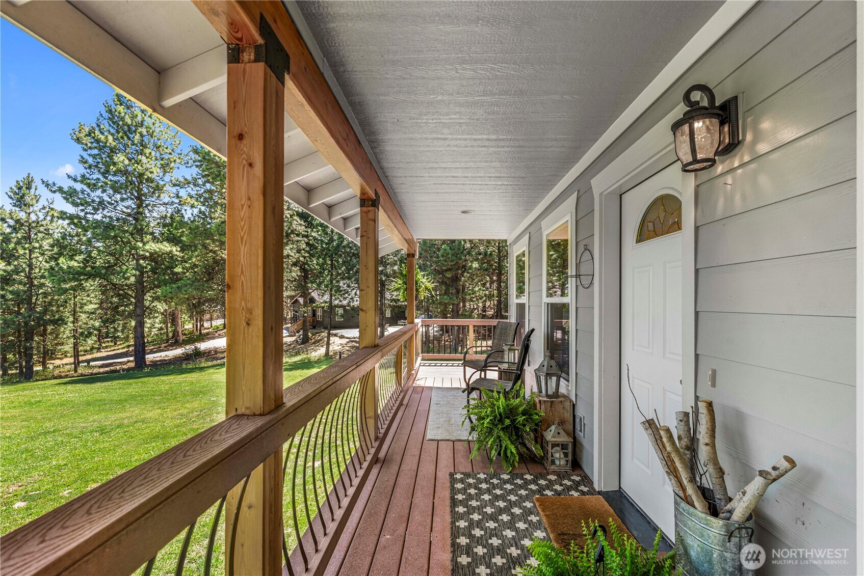 17558 River Road , Leavenworth, WA 98826