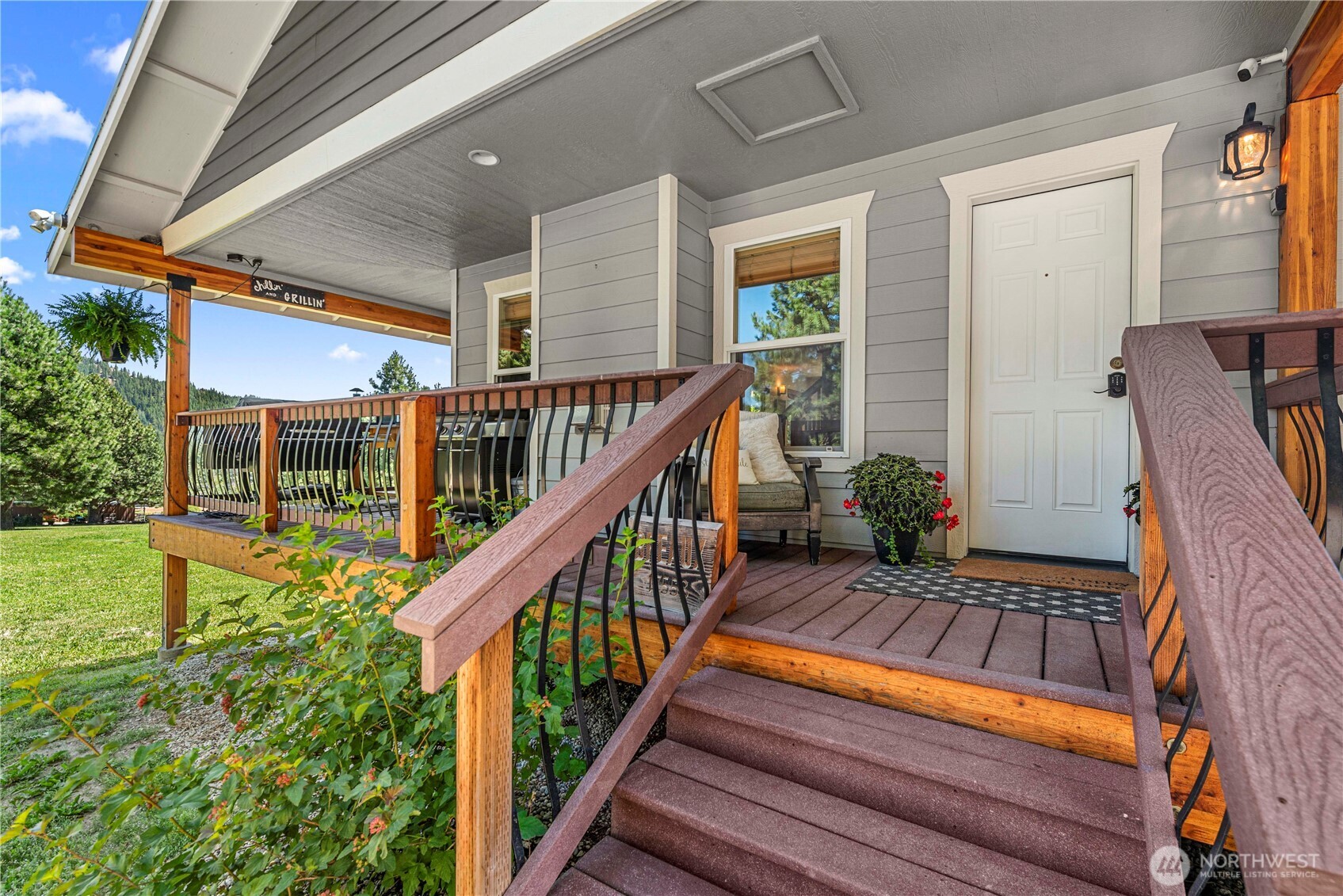 17558 River Road , Leavenworth, WA 98826