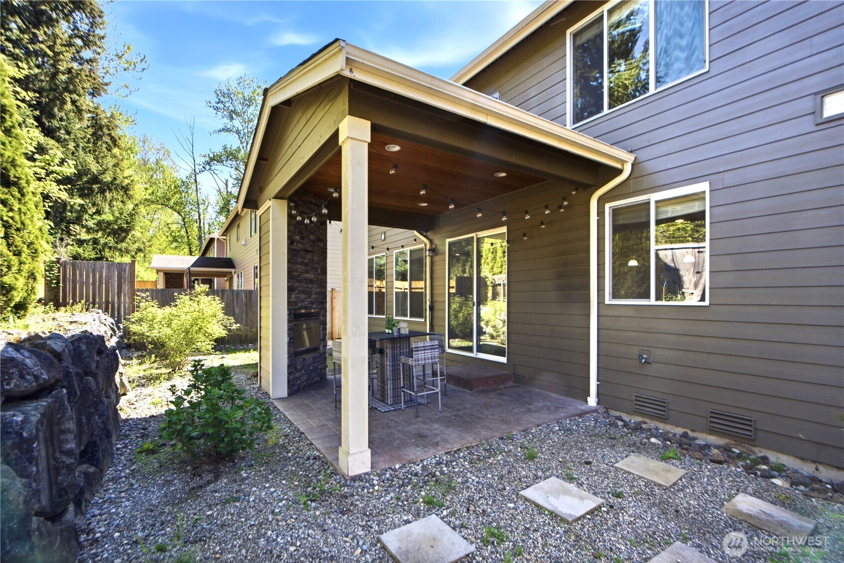 7326 NE 201st Place , Kenmore, WA 98028