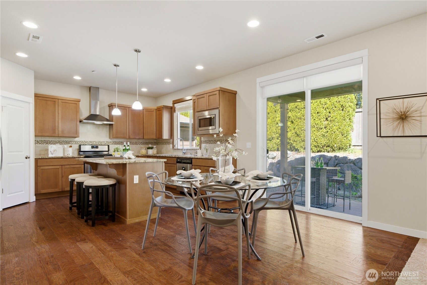 7326 NE 201st Place , Kenmore, WA 98028